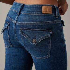 American Eagle Next Level Super Low-Rise Jegging (Size 4)